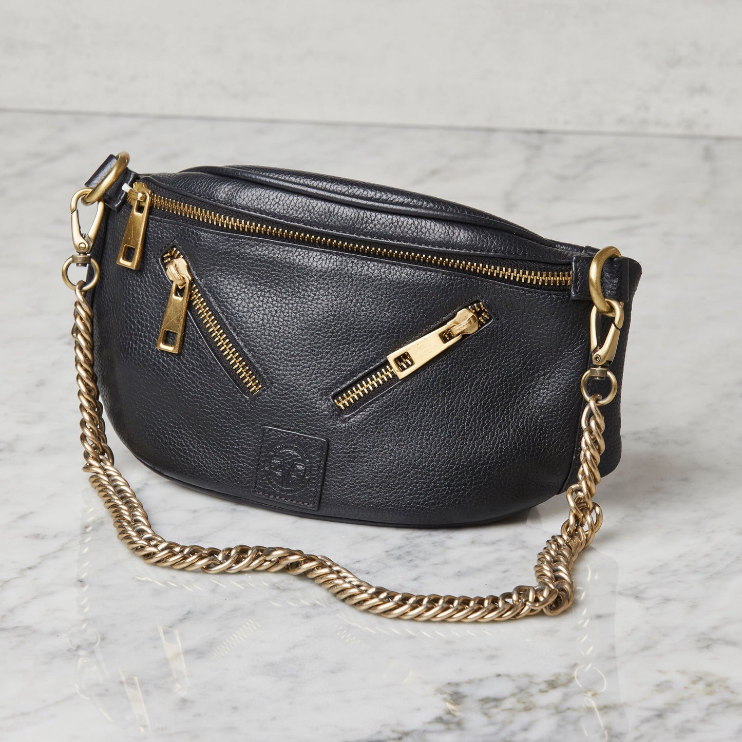 The LOLA Fannypack