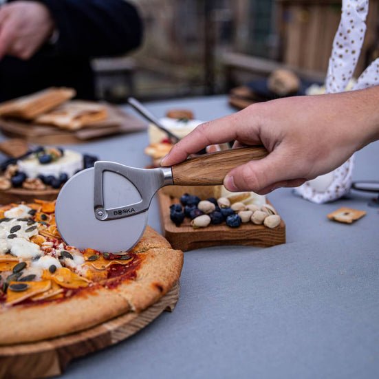 Oslo Wooden Pizza Wheel